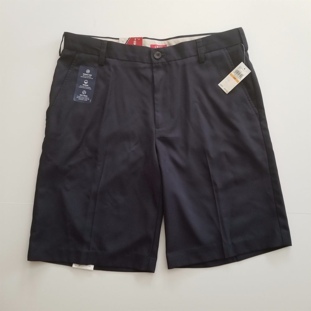 NWT Izod Men's Dark Blue Flat front Short Size 33
