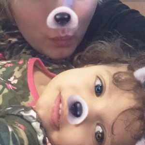 Meet your Posher, Lara