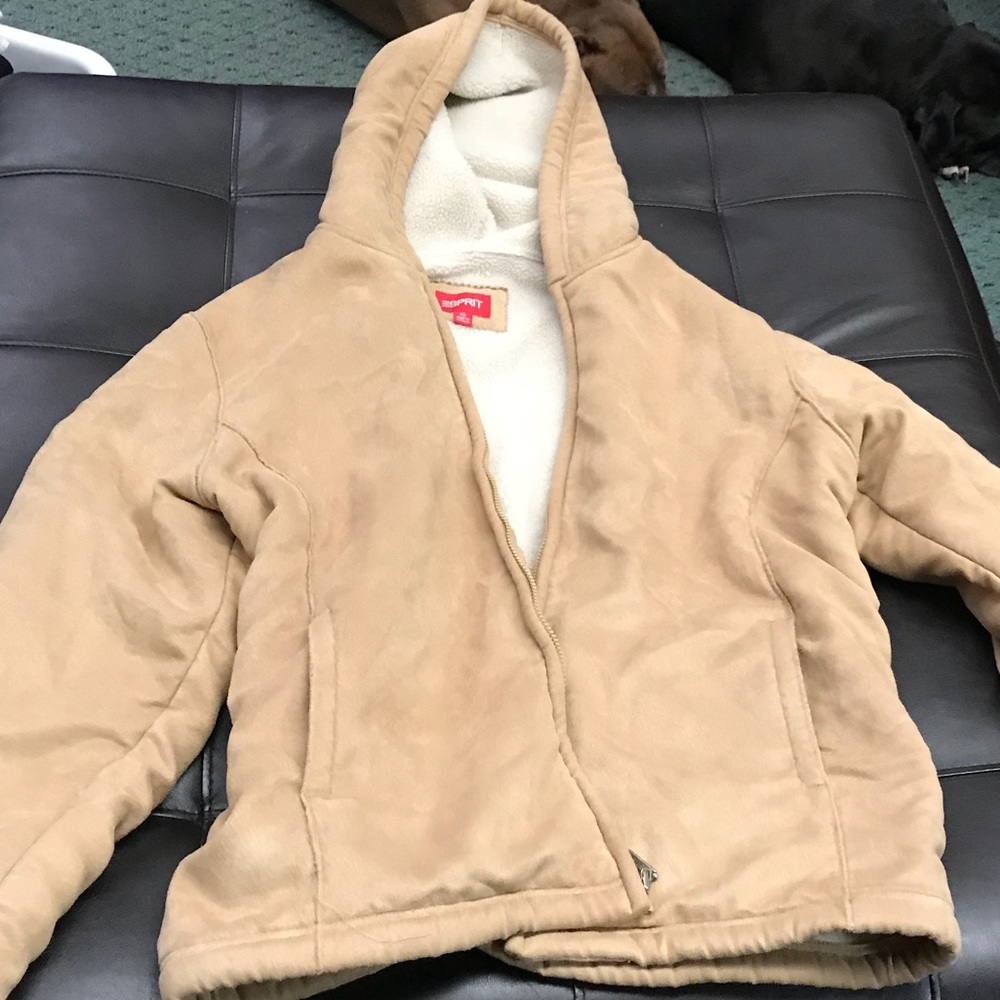 Coat - Picture 2 of 3