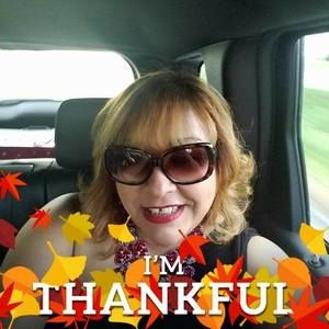 Meet your Posher, Alicia