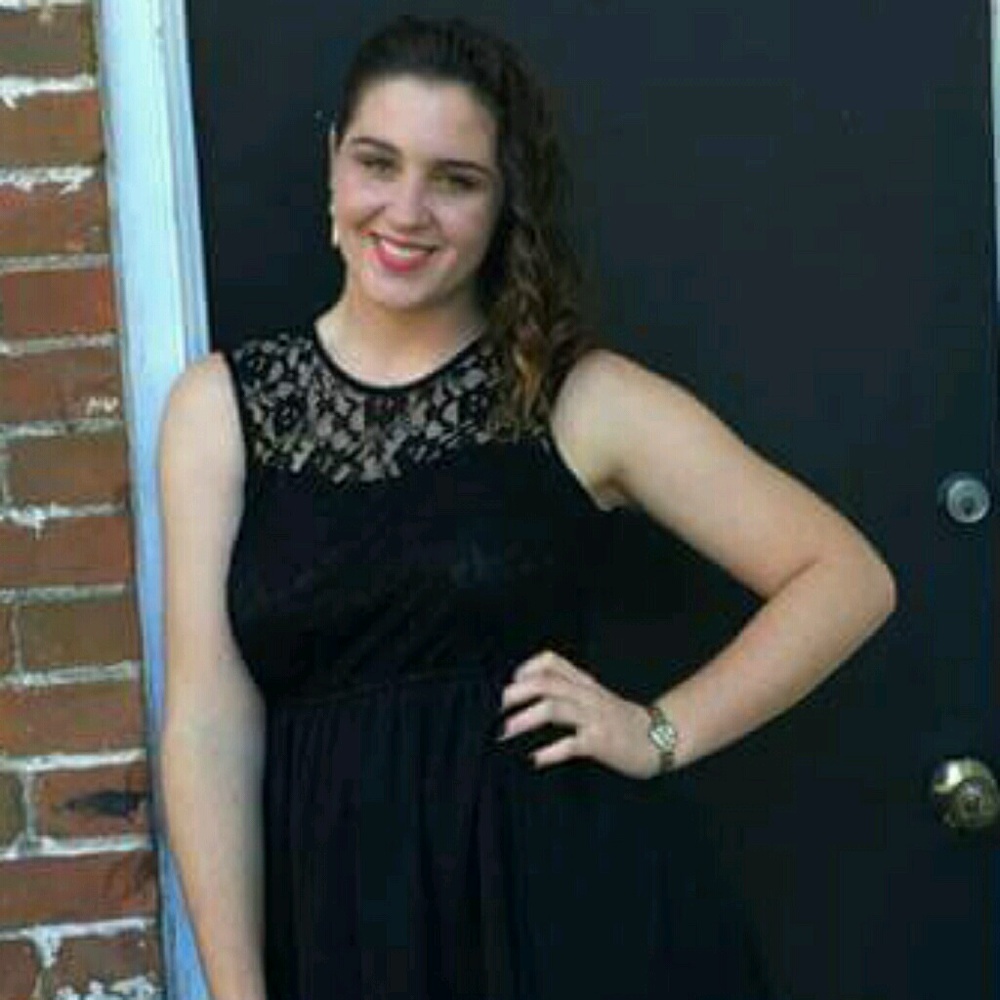 Meet your Posher, Nicole