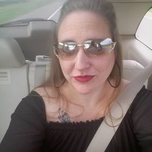 Meet your Posher, Heidi