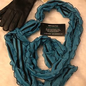 NWT teal Ruffle scarf