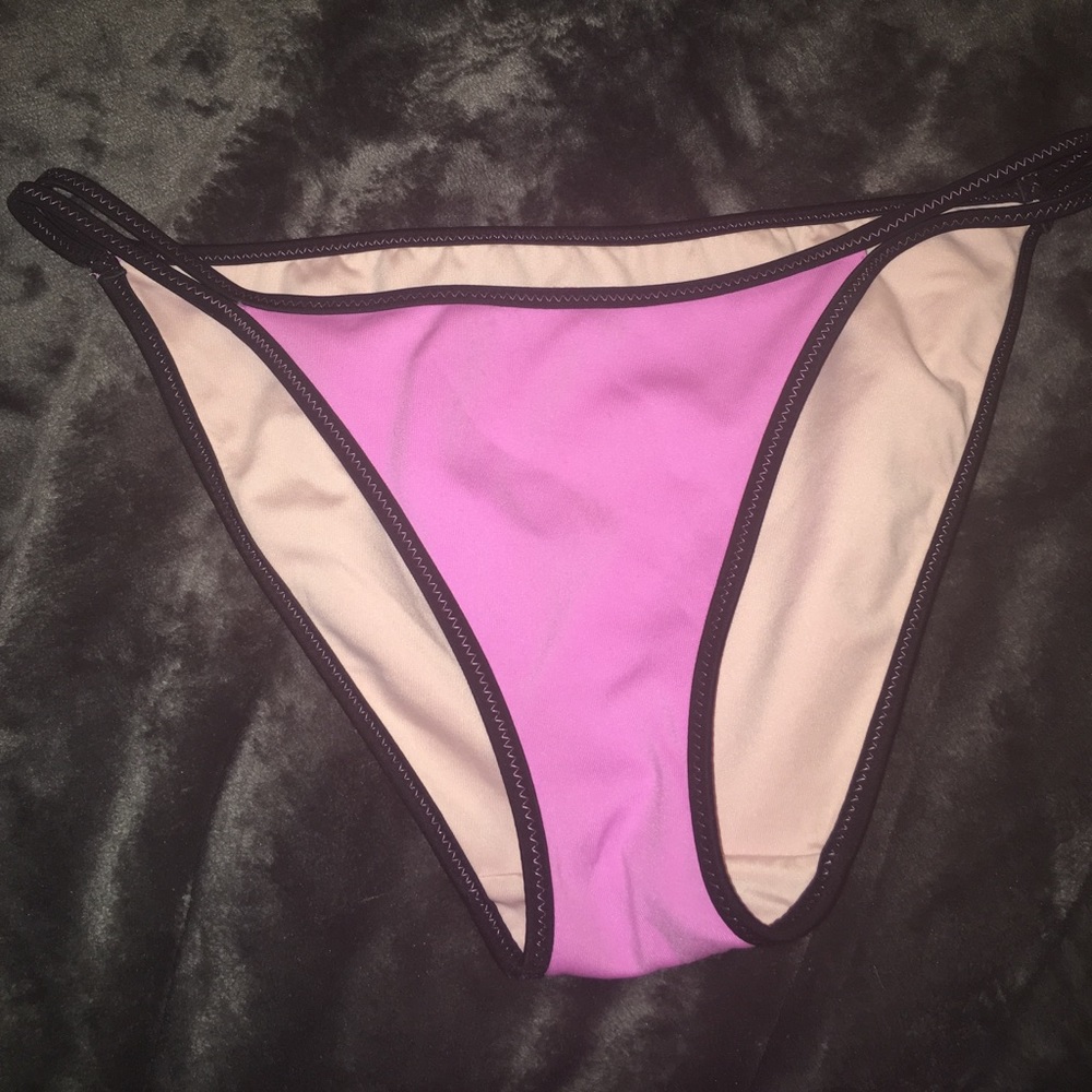 Victoria’s Secret Pink bikini bottoms