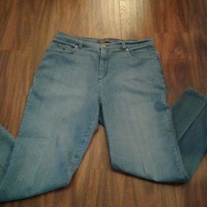 Women's Gloria Vanderbilt stretch jeans