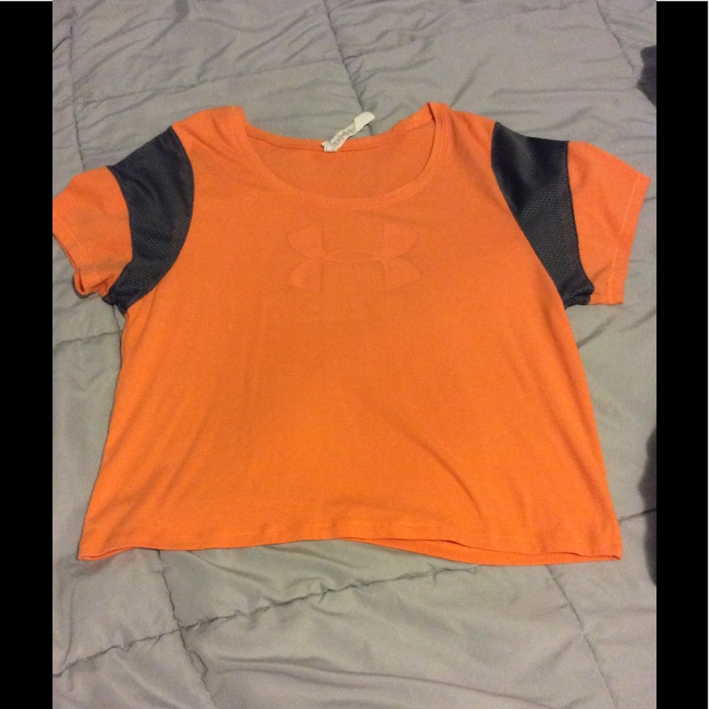 Under Amore cropped shirt
