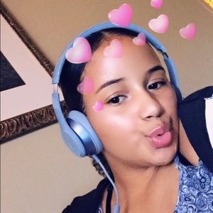 Meet your Posher, Nicole