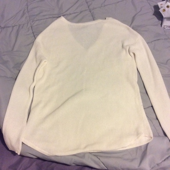 White meet sweater shirt - Picture 1 of 2