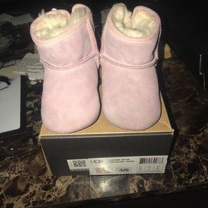 Infant bailey bow uggs