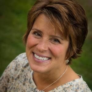 Meet your Posher, Linda hebert