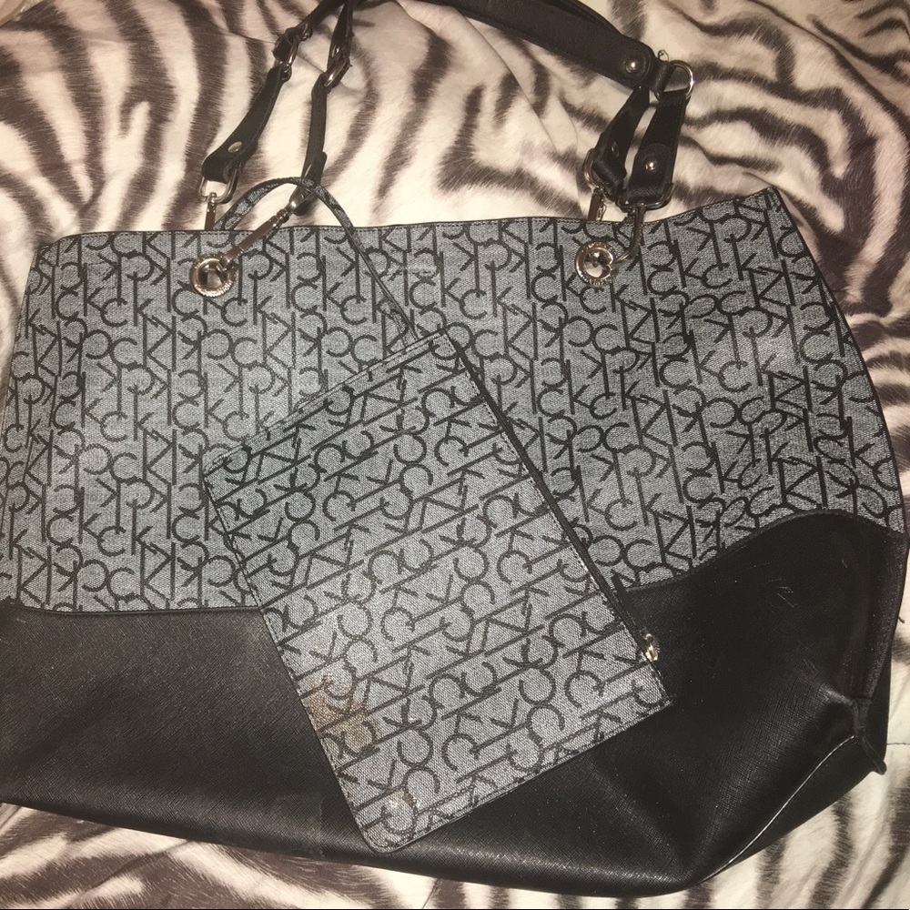 Calvin Klein purse used good conditions
