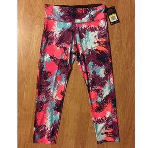 Nike dri fit power essential crop tight fit