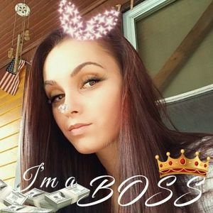 Meet your Posher, Krystal