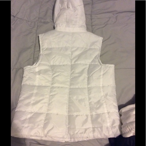 White Chaleco with gold zipper - Picture 2 of 2