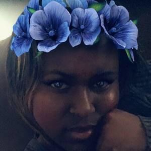 Meet your Posher, Maya