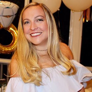 Meet your Posher, Caroline