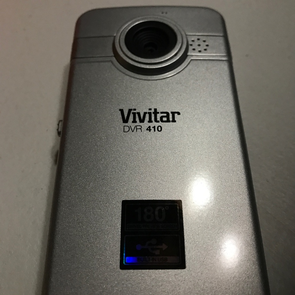 Vivitar Vlog Camera (DVR 410)