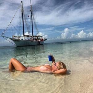 Meet your Posher, Aynsley