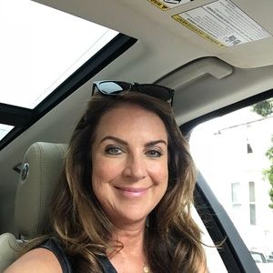 Meet your Posher, Laureen