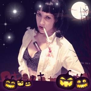 Meet your Posher, Whitney