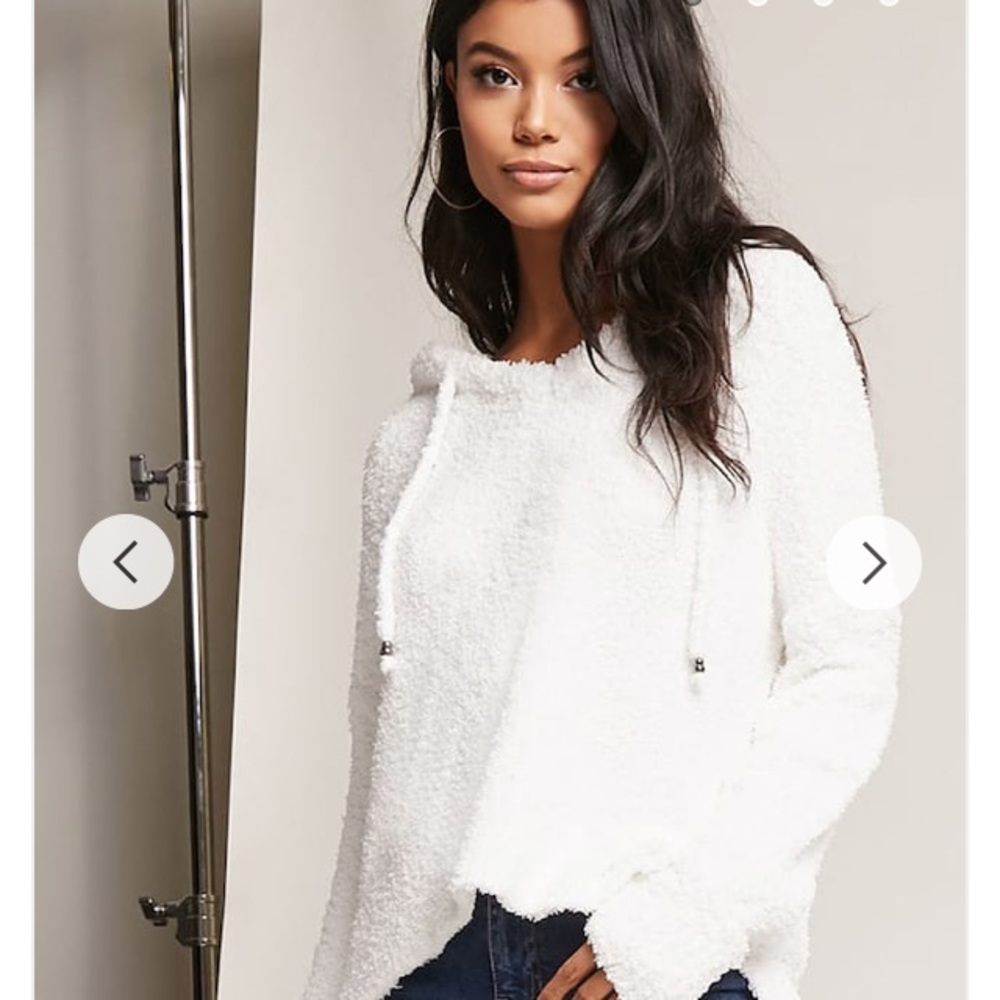 White fuzzy forever 21 sweater