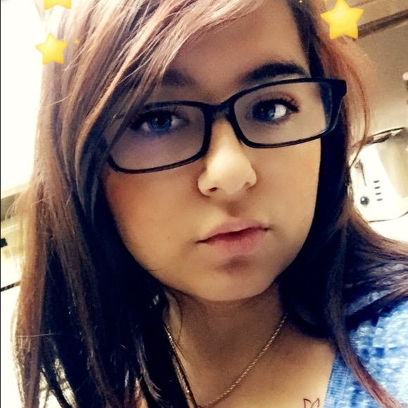 Meet your Posher, Rachel - Picture 1 of 1