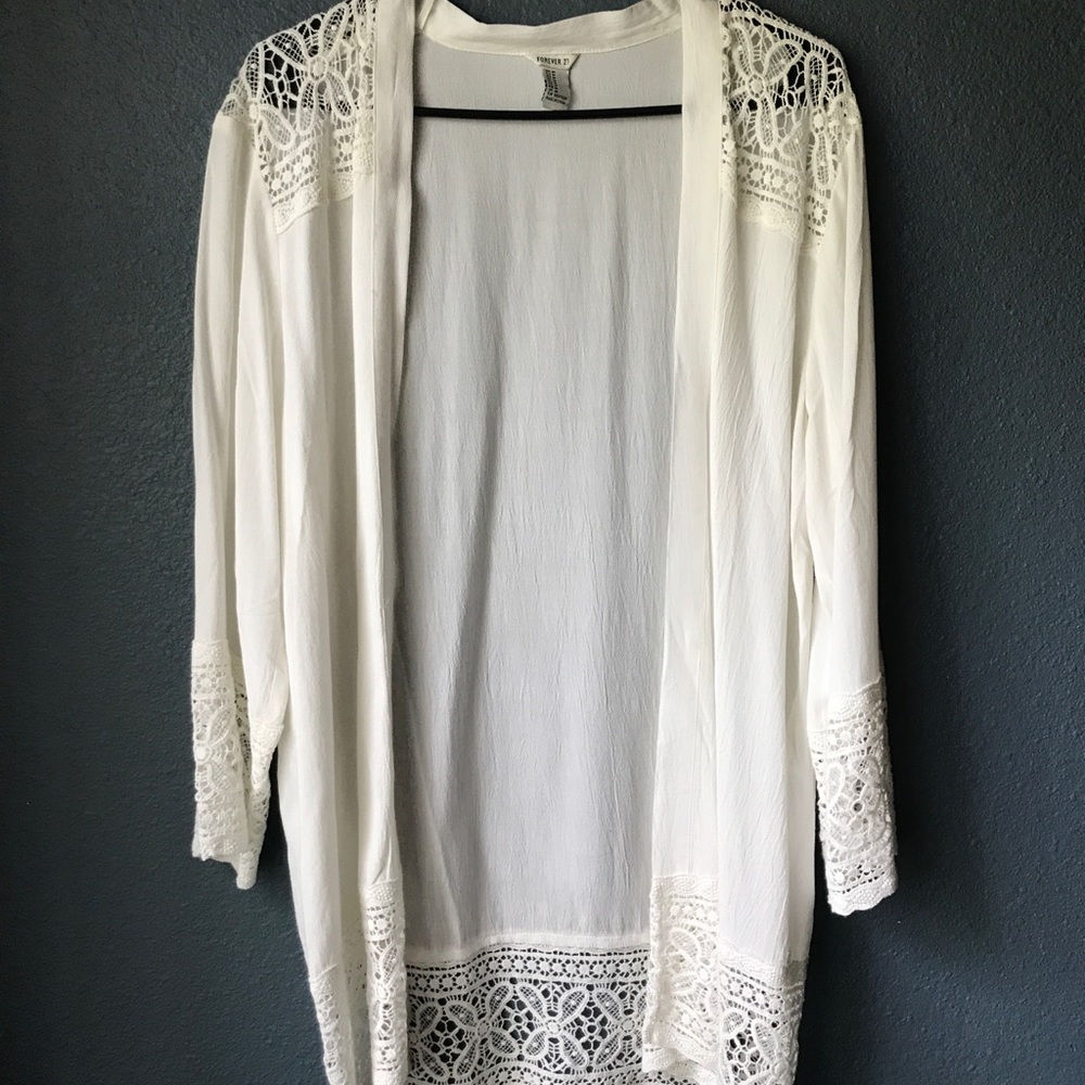 Forever 21 Kimono style blouse
