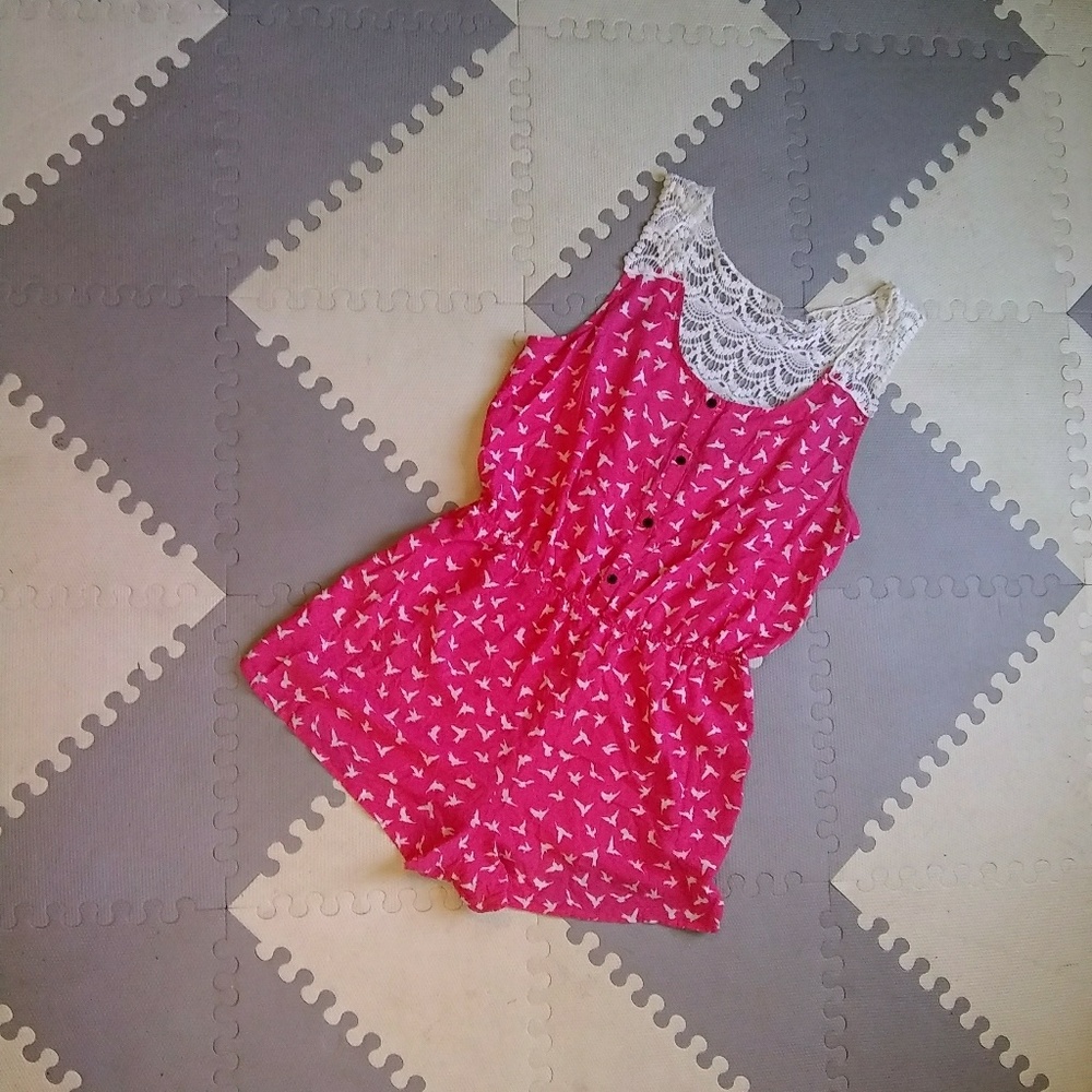 🇺🇸Coral and Crochet Ivory Romper - Picture 1 of 3