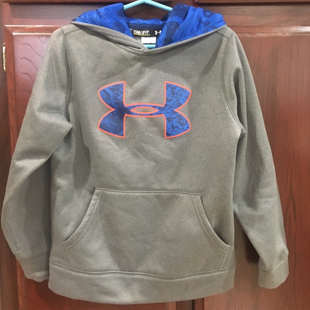 Boys Underarmour Sweat shirt