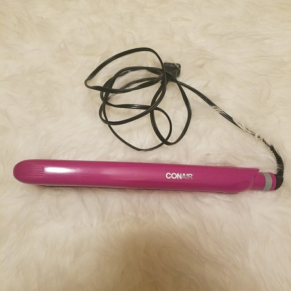 *SOLD* Conair Tourmaline Ceramic Flat Iron