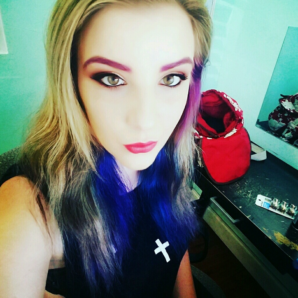 Meet your Posher, Brittany