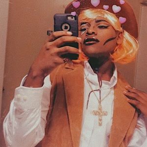 Meet your Posher, Trevelle