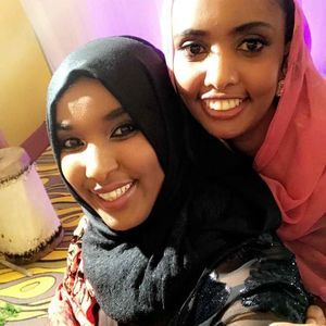 Meet your Posher, Nimo