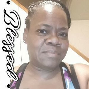 Meet your Posher, Monica