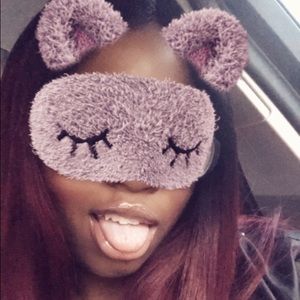 Meet your Posher, Ajenae