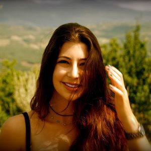 Meet your Posher, Gabriela