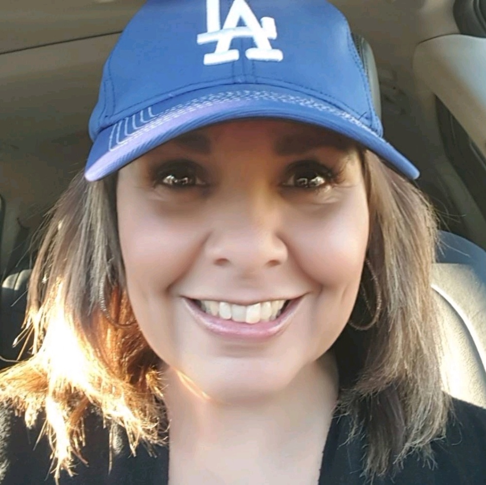 Meet your Posher, Claudia