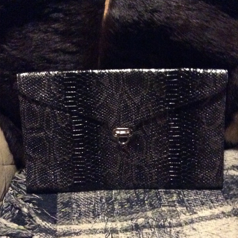 Vintage HUGE snakeskin look clutch w/ bonus