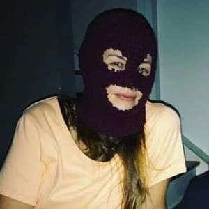 Meet your Posher, Anela