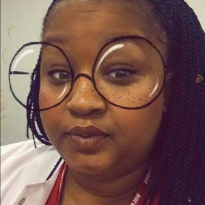 Meet your Posher, Erica