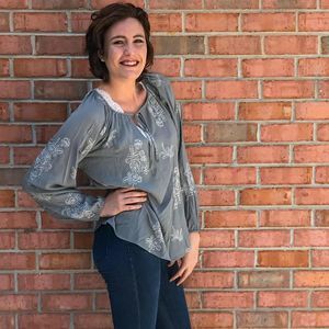 Meet your Posher, Lydia