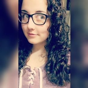 Meet your Posher, Katelyn