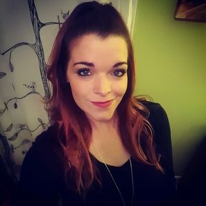 Meet your Posher, Leigh