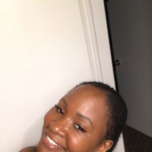 Meet your Posher, Pamela