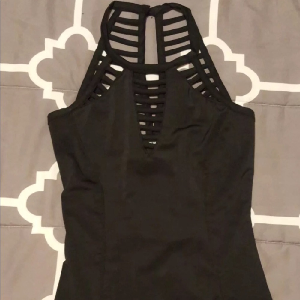 2 Body Suits