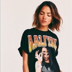 Aaliyah Look Tee