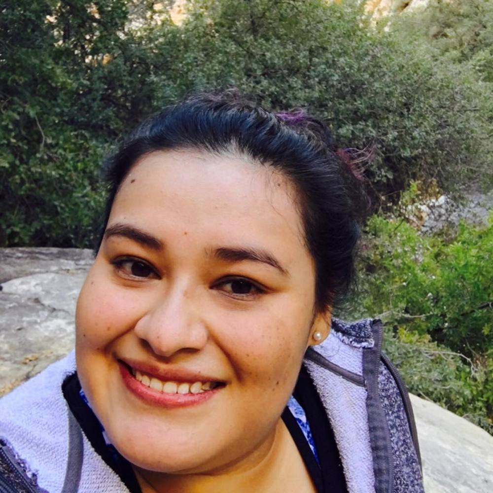 Meet your Posher, Gabriela
