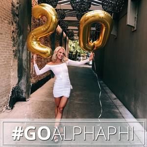 Meet your Posher, Belle