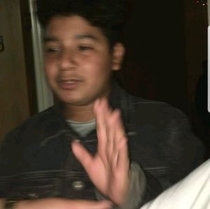 Meet your Posher, Emanuel