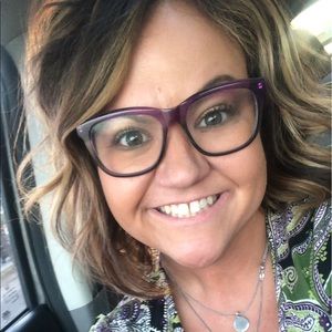 Meet your Posher, Lacy